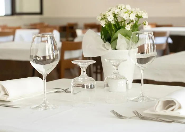 Отель Altamira *